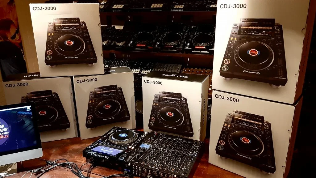 REPRODUCTOR PIONEER DJ CDJ-3000